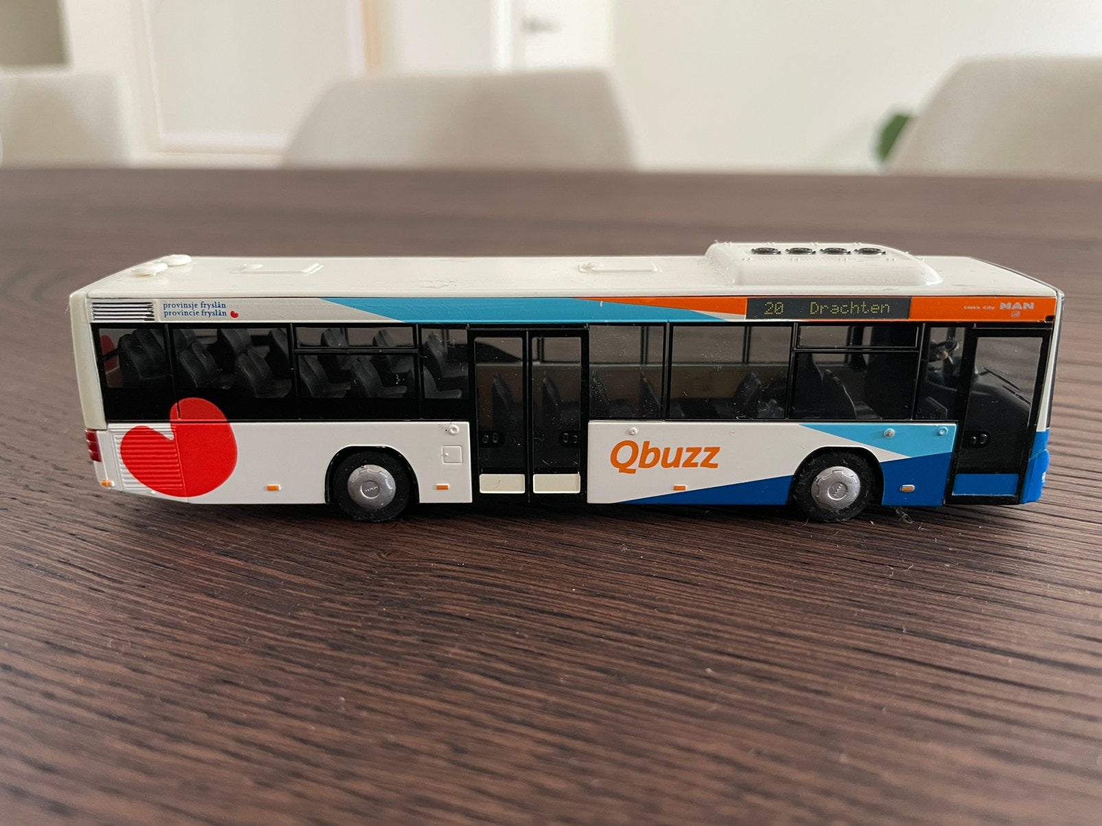 Qbuzz MAN 1:87, Verzenden, Zo goed als nieuw, Bus of Vrachtwagen