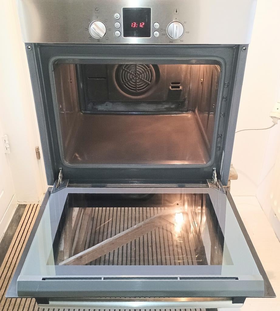 Bosch inbouw heteluchtoven E-nr: HBN230250E/02 Type: HM44341, Witgoed en Apparatuur, Ovens, Gebruikt, Verzenden, Oven met grill