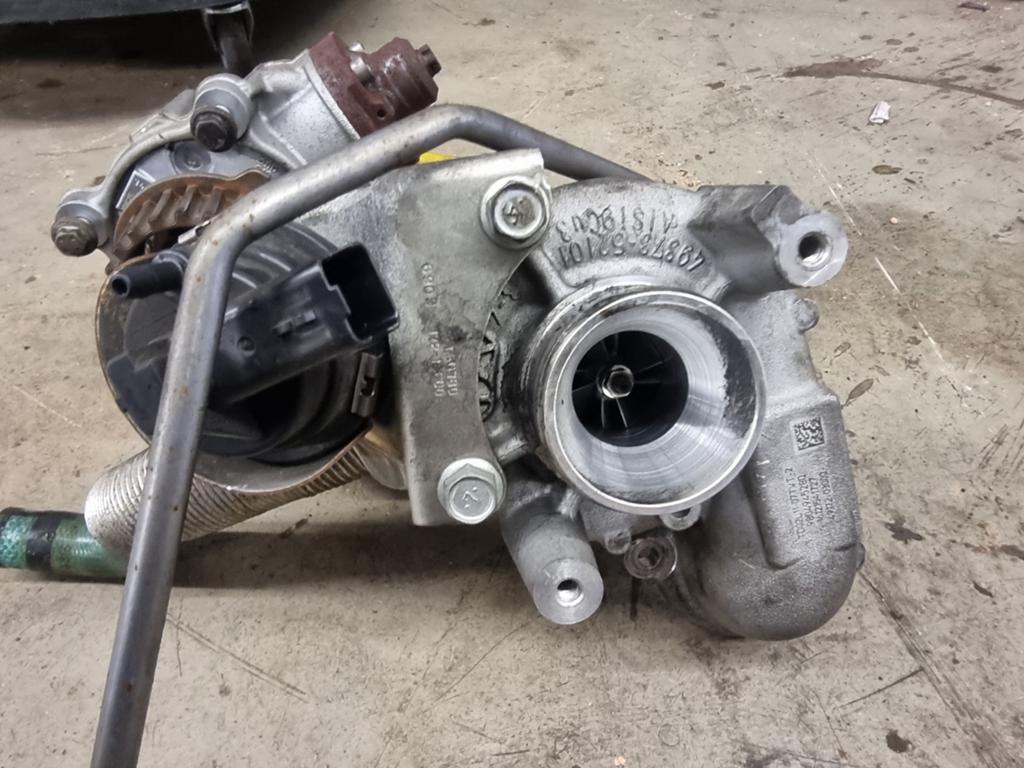 Turbo peugeot 208 boujaar 2017 diezel, Ophalen of Verzenden, Peugeot