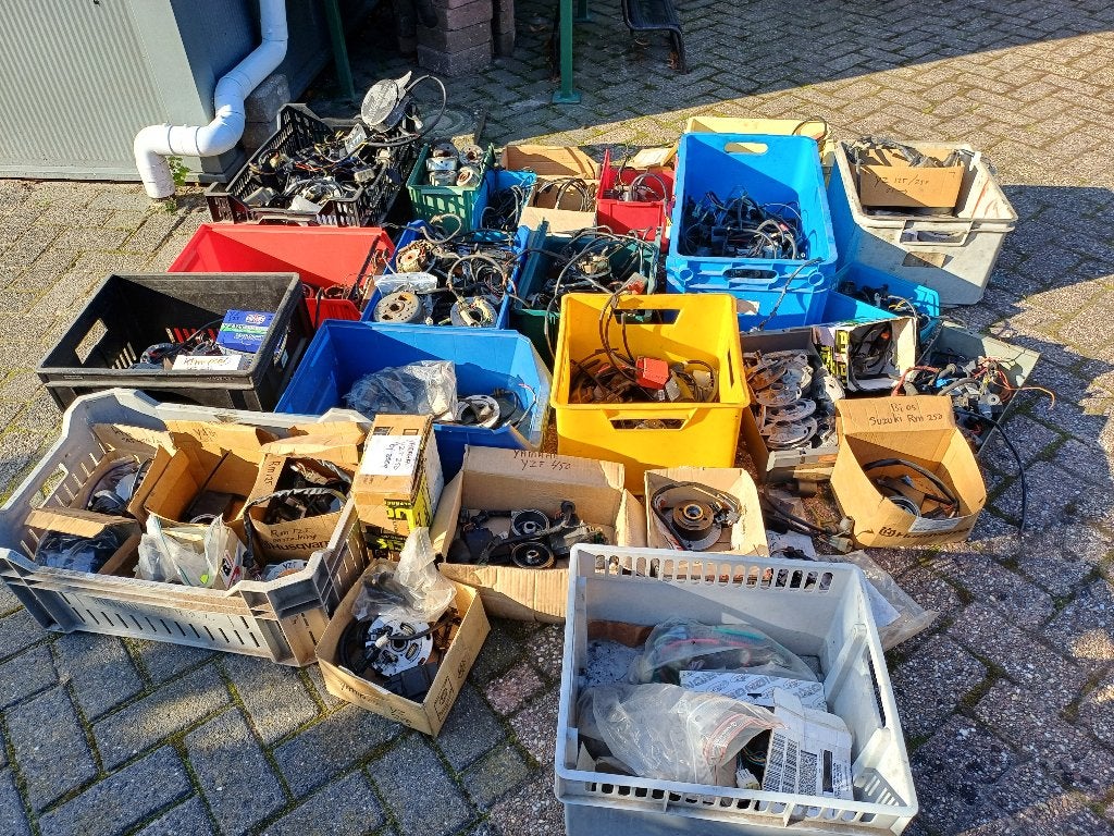 Partij ontstekingen/cdi/bobine /vliegwielen vor crossmotoren, Ophalen, Gebruikt