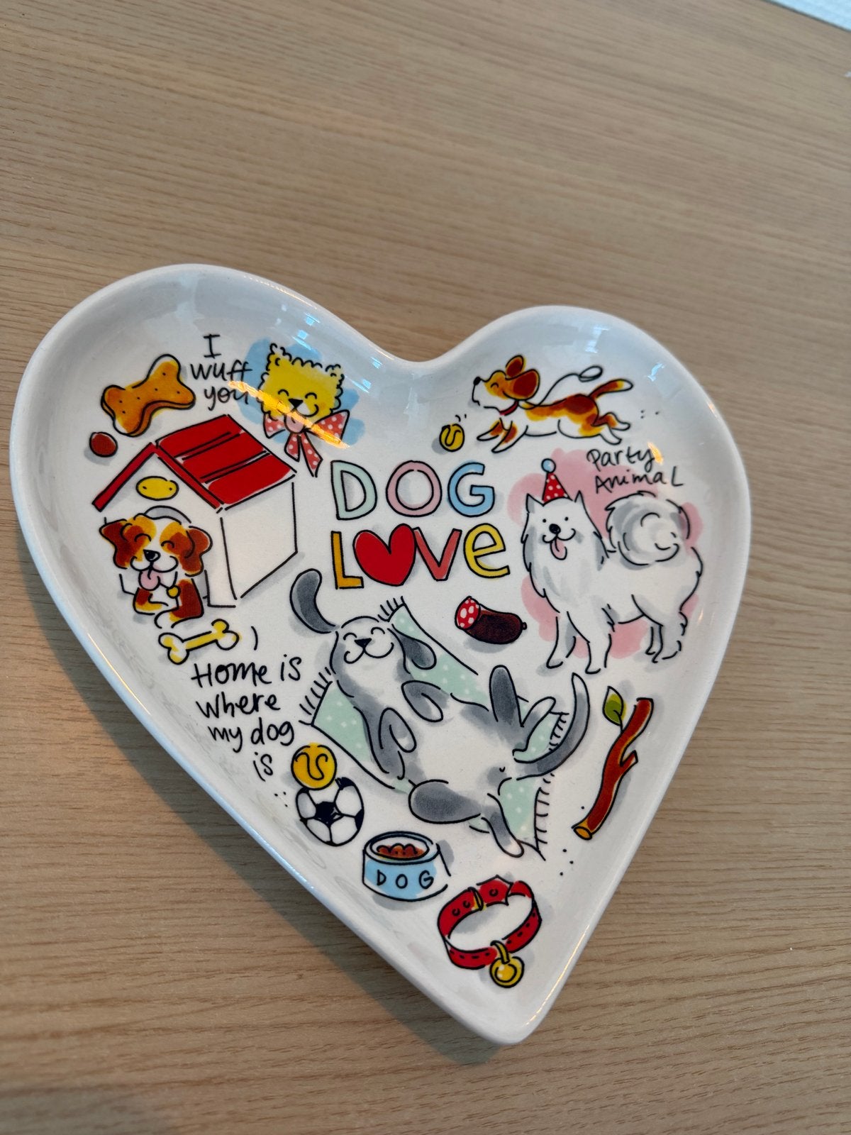 Blond Amsterdam Hartvormige Schaal 'Dog Love' 22 cm, Ophalen, Porselein of Keramiek, Schaal, Nieuw