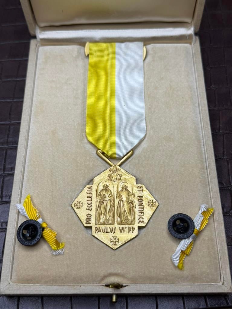 Verzamelbare medaille voor verdienste aan de paus, Vaticaan, Ophalen of Verzenden, Overige materialen