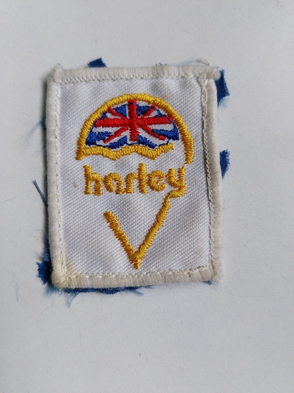 Harley opnaai embleem 5x4 cm, Verzamelen, Ophalen of Verzenden, Gebruikt, Auto's