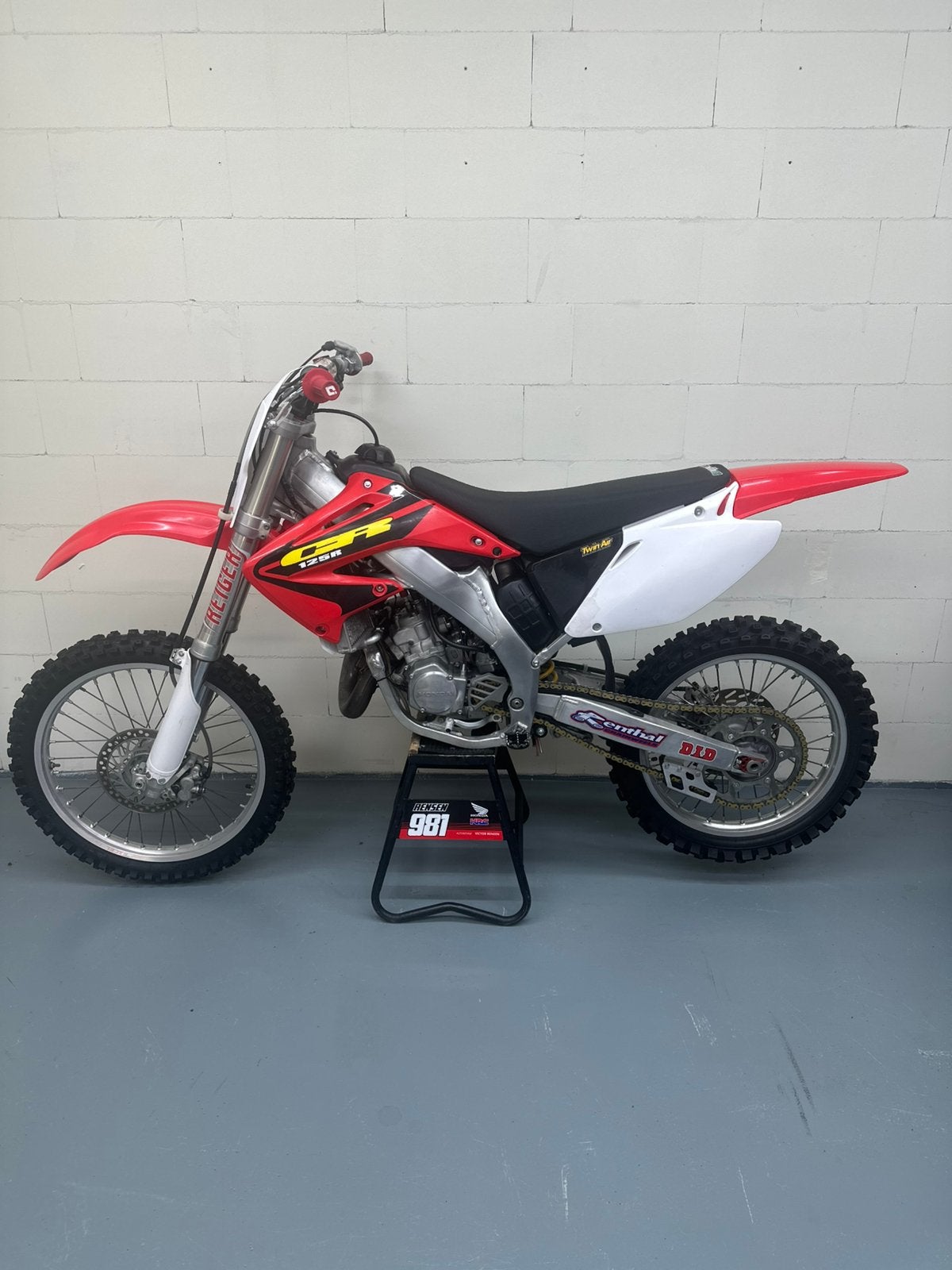 Honda CR125 2003, Ophalen