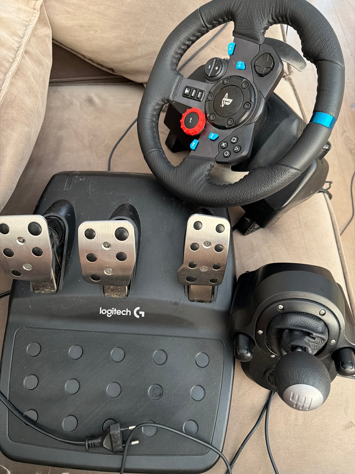 Logitech G29 racestuur met pedalen en schakelpook, Ophalen of Verzenden, Gebruikt, Stuur of Pedalen, PlayStation 3