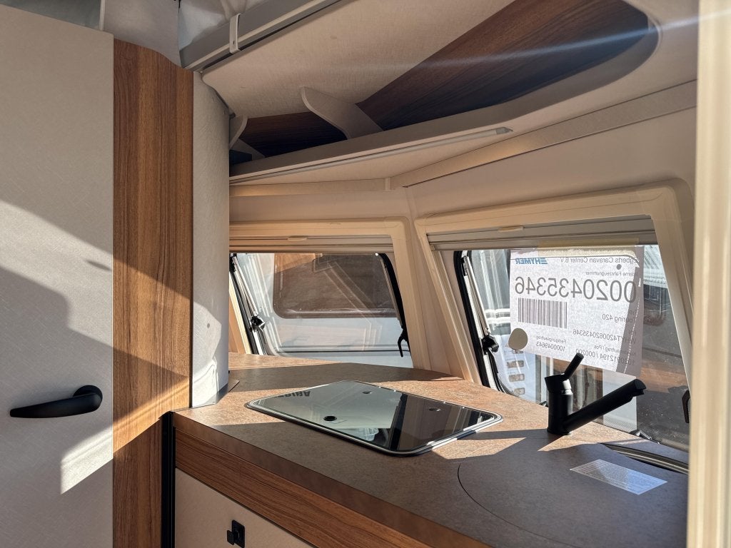 Eriba Touring 420 Legend Ventura Zilver, Standaardzit, Tot en met 2, Schokbreker, Bedrijf