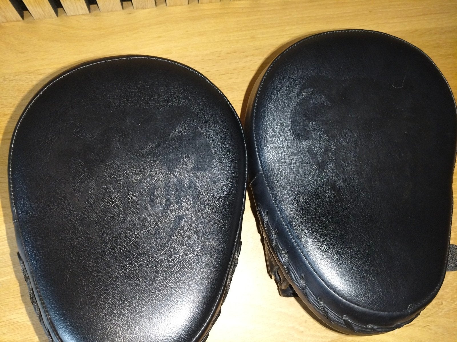 Venum Boks Focus Pads - Zwart, net nieuw niet gebruikt, Sport en Fitness, Ophalen of Verzenden, Nieuw, Boks-accessoire