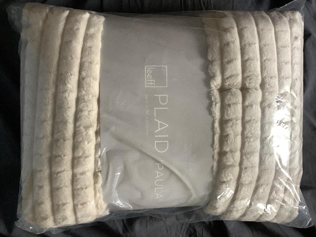 Leeff plaid Paula, sand 150x200, NIEUW!, Huis en Inrichting, Woonaccessoires | Plaids en Woondekens, Ophalen of Verzenden, Nieuw