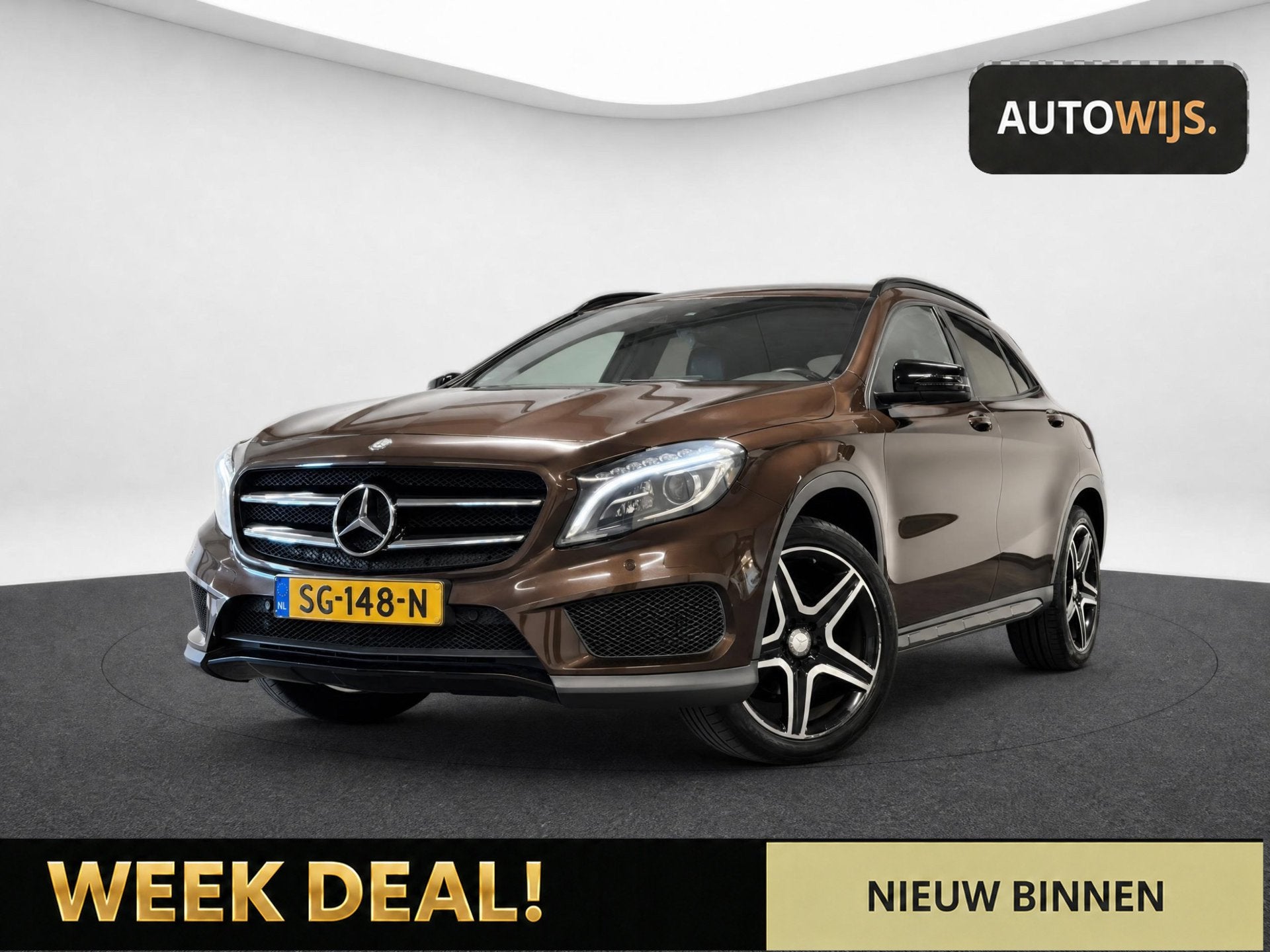 Mercedes-Benz GLA-klasse 200 Premium Plus|156PK|AMG|NAVI|CAM, Auto's, Dealer onderhouden, Gebruikt, 1595 cc, Bedrijf