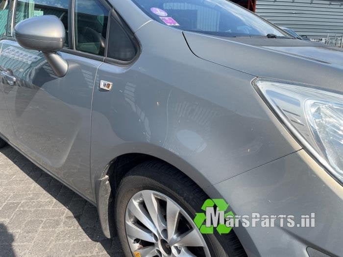 Scherm rechts-voor van een Opel Meriva, Gebruikt, -, -, Opel
