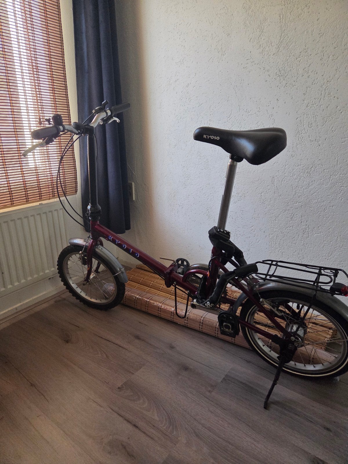 Vouwfiets in prima staat - recent onderhoud gehad, Fietsen en Brommers, Fietsen | Vouwfietsen, Velgrem, Zo goed als nieuw, 18 tot 20 inch