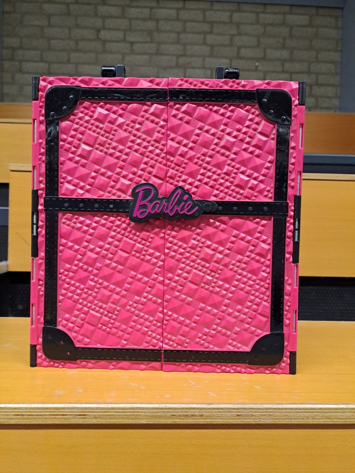 Draagbare uittrekbare barbiekledingkast, Ophalen of Verzenden, Zo goed als nieuw