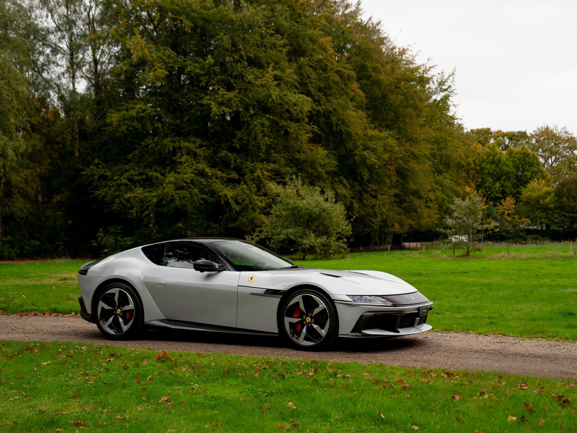 Ferrari 12Cilindri 6.5 V12 | Full carbon | Racing seats, Automaat, Dealer onderhouden, Achterwielaandrijving, Gebruikt