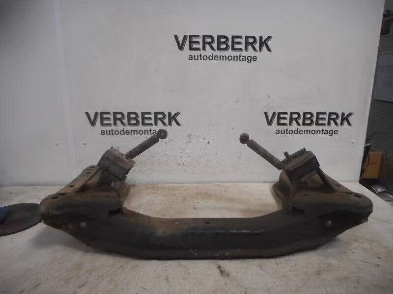 SUBFRAME VOOR Opel Senator B (01-1987/12-1996), Bahnhofsplatz 65423 Rüsselsheim am Main, DE, Gebruikt, Opel, Opel Automobile GmbH