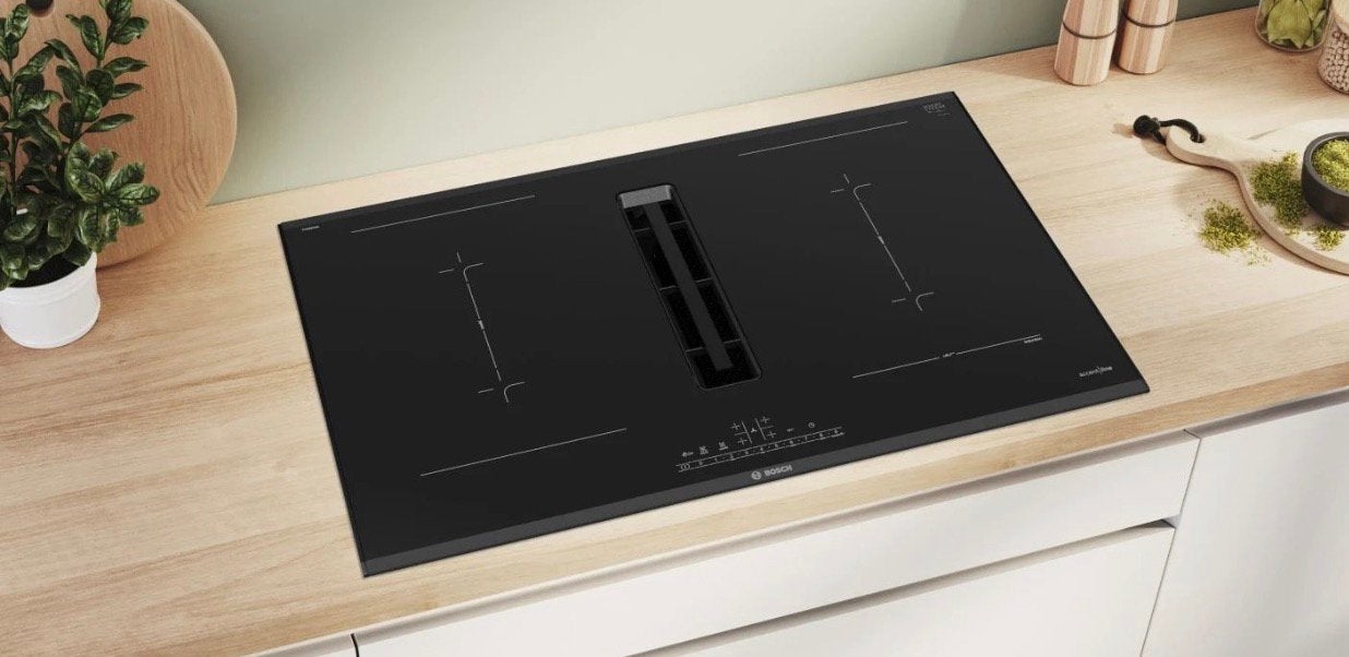 Bosch inductie kookplaat met afzuiging 80 cm PVQ895F25E zgan, Witgoed en Apparatuur, Kookplaten, Zo goed als nieuw, Energieklasse A of zuiniger