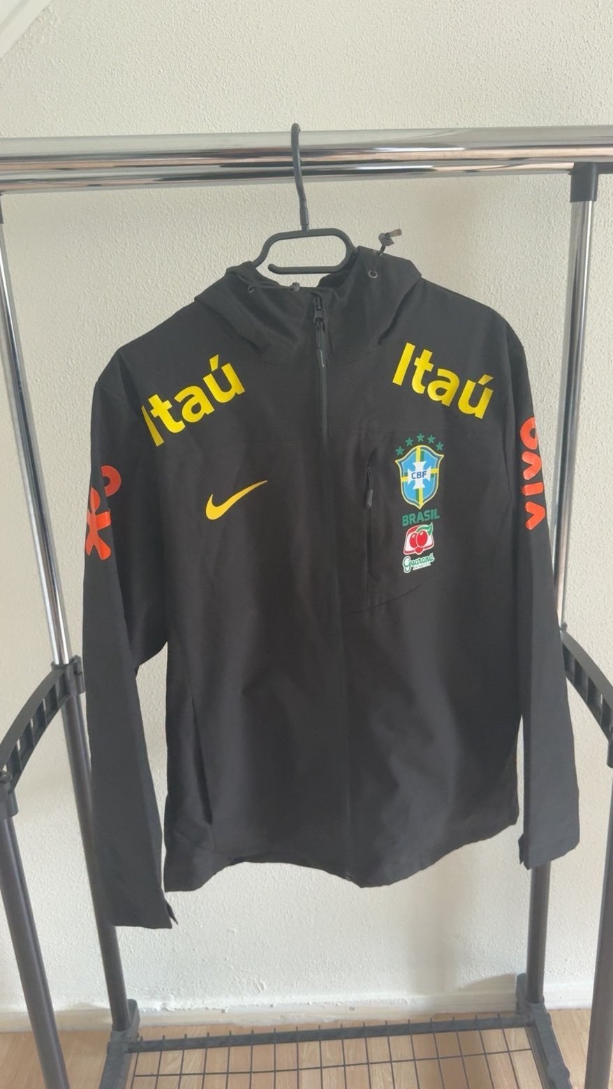 Nike brazilie, Kleding | Heren, Ophalen of Verzenden, Zo goed als nieuw, Zwart, Voetbal