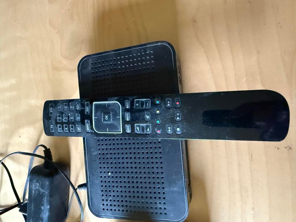 M7 Decoder met Afstandsbediening (2 stuks beschikbaar), Ophalen of Verzenden, Gebruikt, Decoder