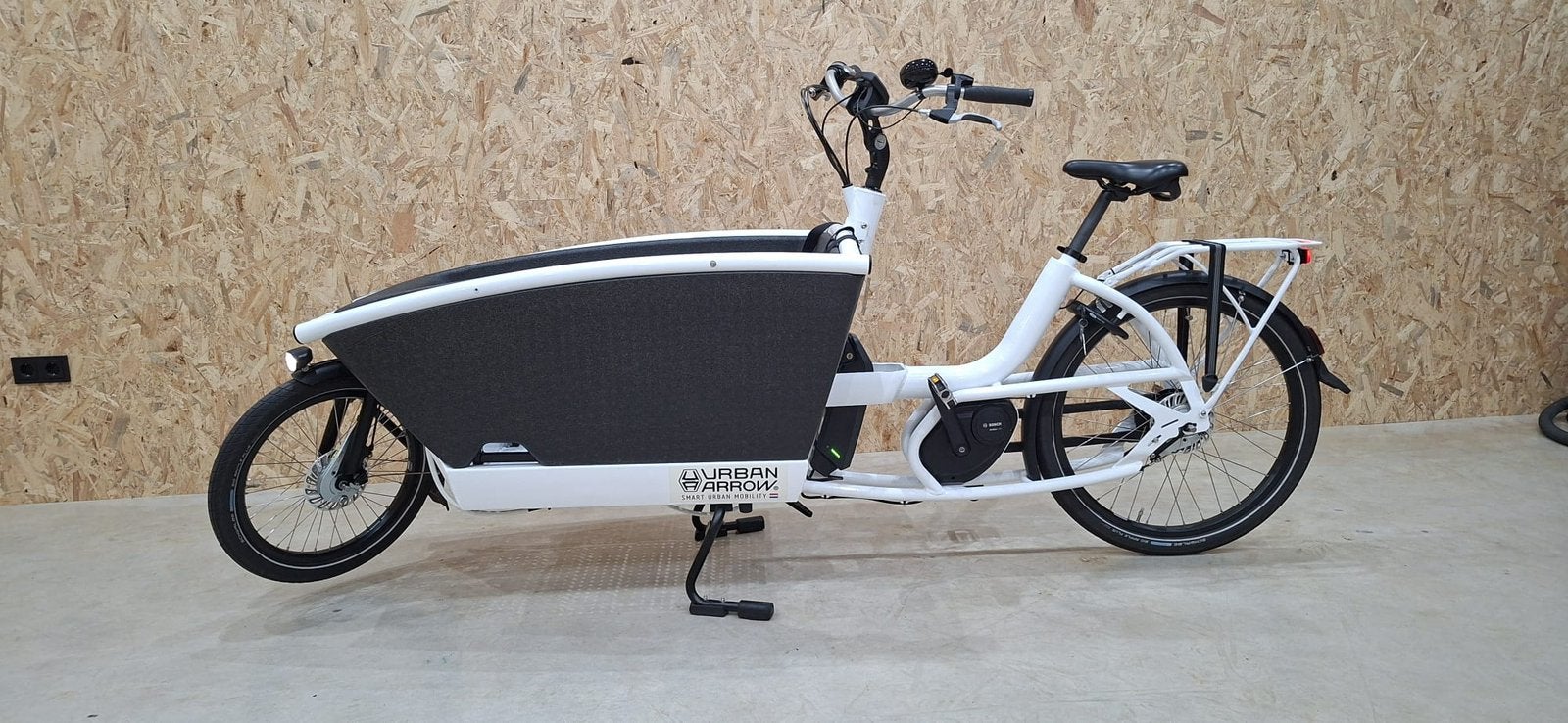Urban arrow family active bakfiets wit, Ophalen, Elektrisch, Zo goed als nieuw, Gazelle