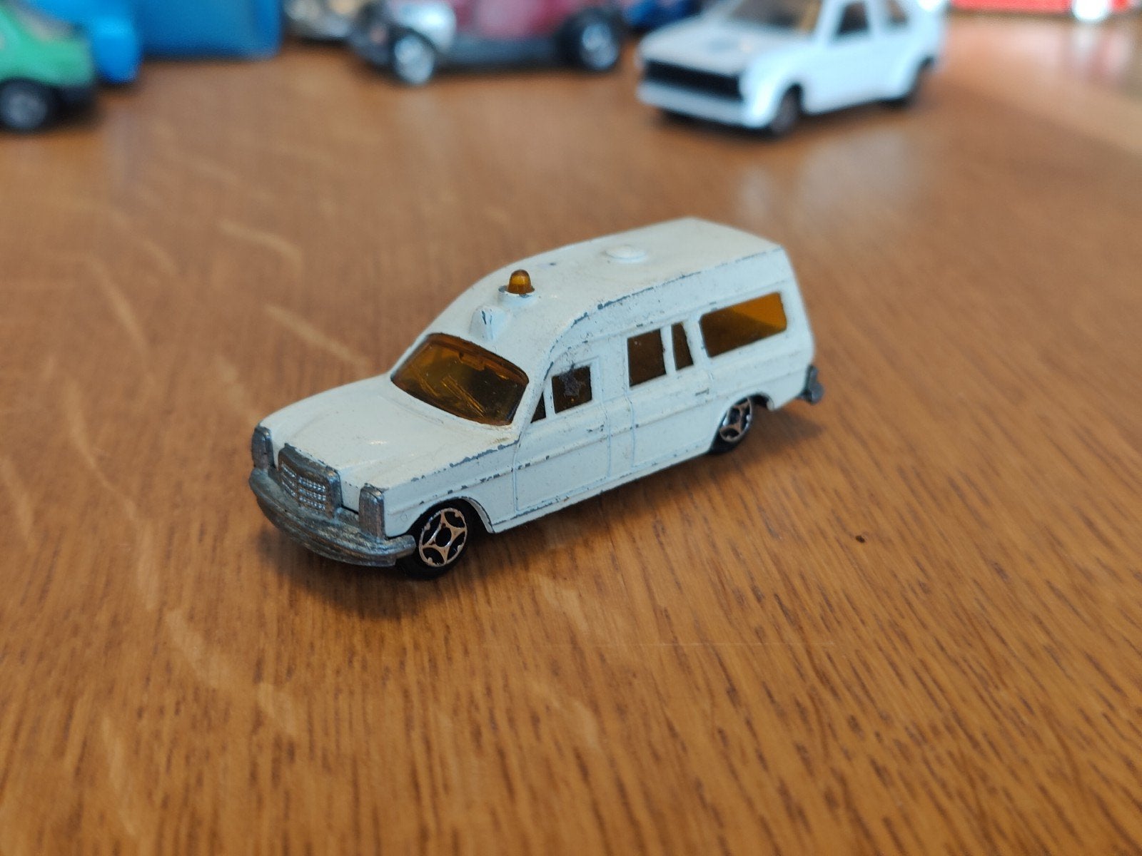 Norev Mercedes Ambulance, Ophalen of Verzenden, Zo goed als nieuw, Auto