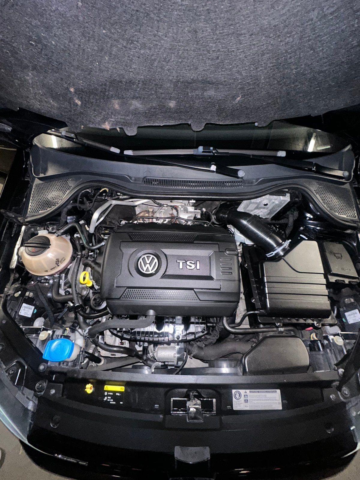 Foto 12 van Volkswagen Polo GTI 2015