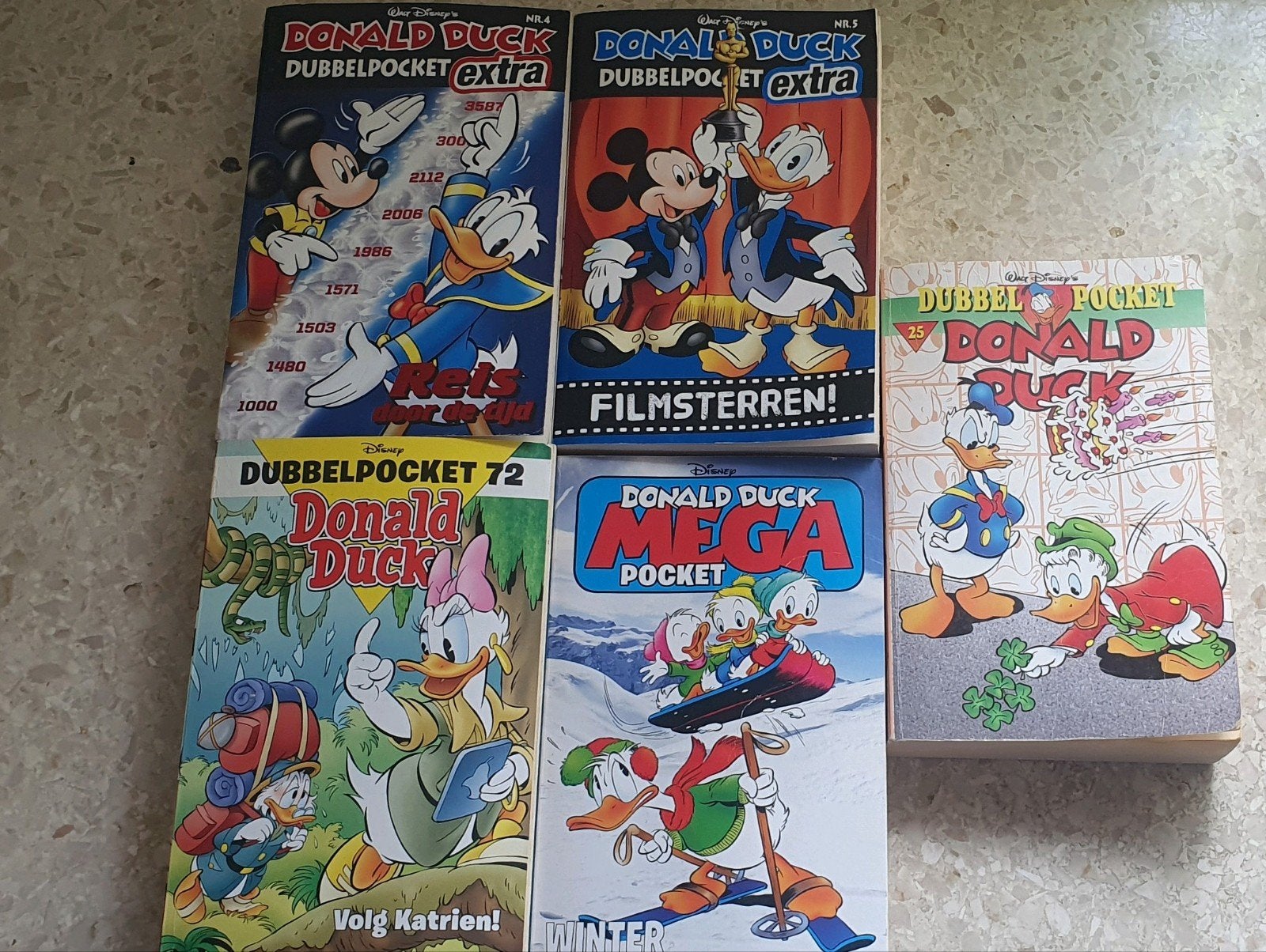 4 Donald Duck Dubbelpockets en 1 Mega Pocket, Meerdere stripboeken, Ophalen of Verzenden, Gelezen