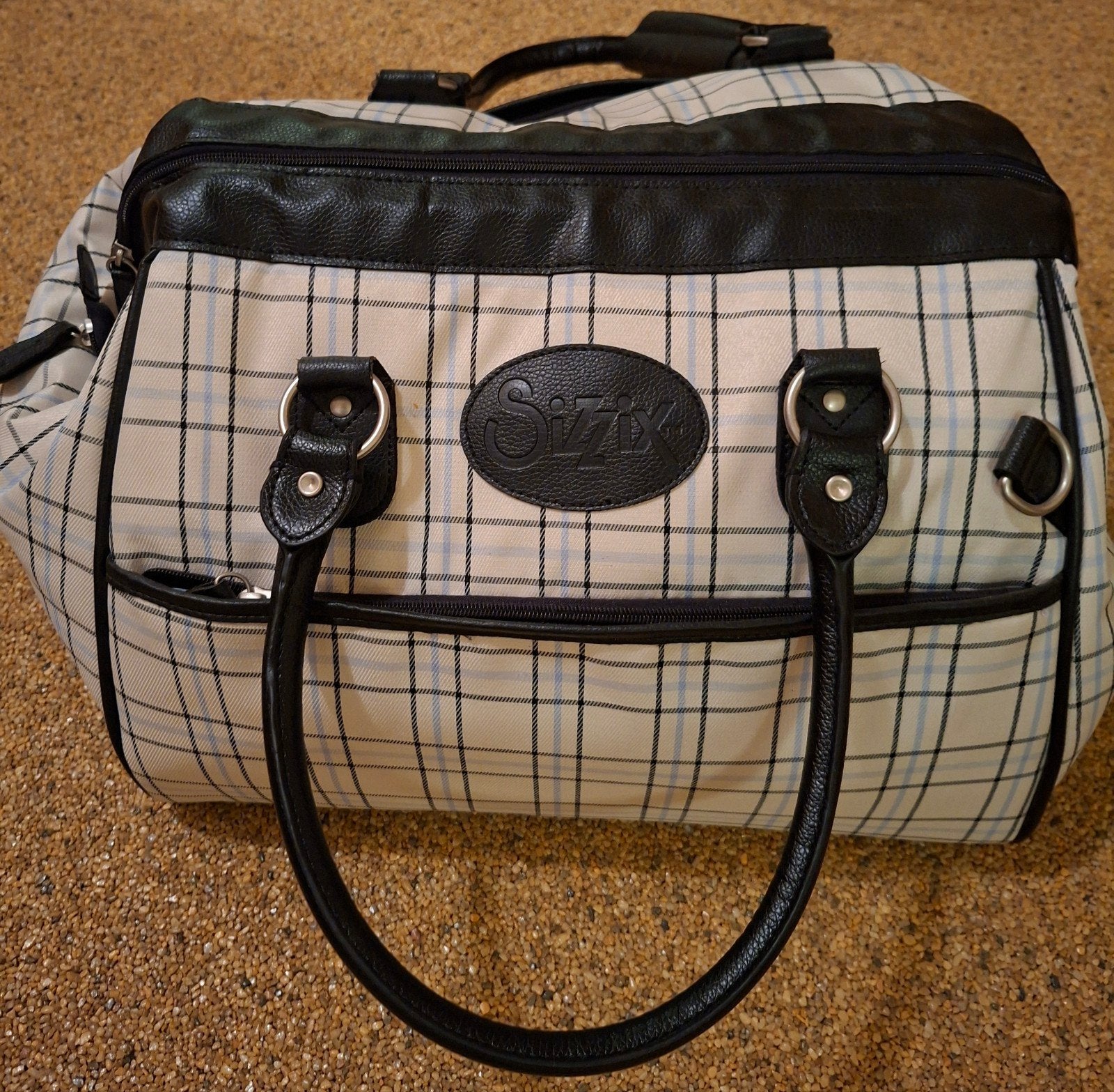 Sizzix Big Shot Starterset met snijplaten en tas, Gebruikt, Geschikt voor karton, Kunststof, Machine