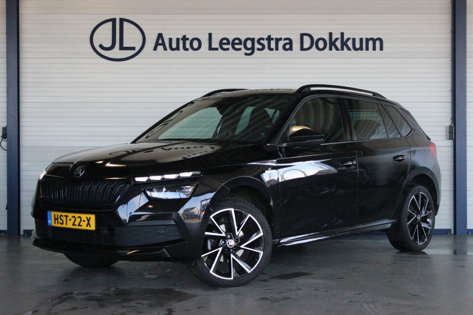 Skoda Kamiq 1.0 TSI Monte Carlo Pano | Stuur/Stoelverw. | Fu, Gebruikt, Zwart, Bluetooth, 3 cilinders