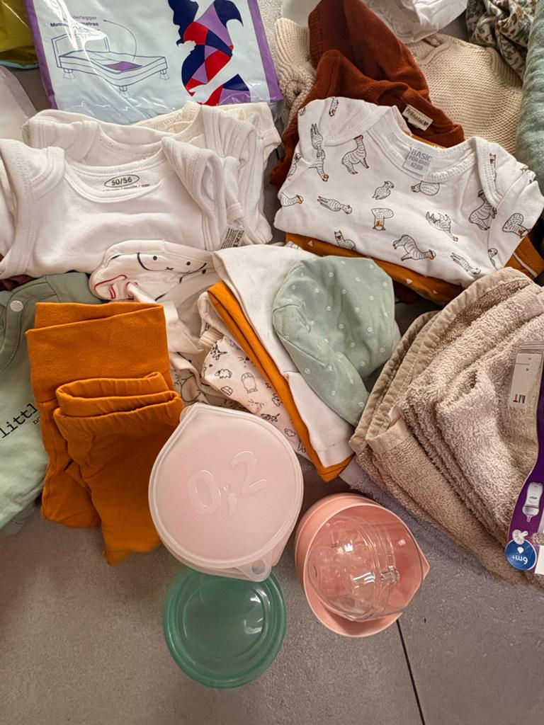 Babykleding maat 50-62 en flessendroger pakket, Ophalen of Verzenden, Gebruikt, Jongetje of Meisje
