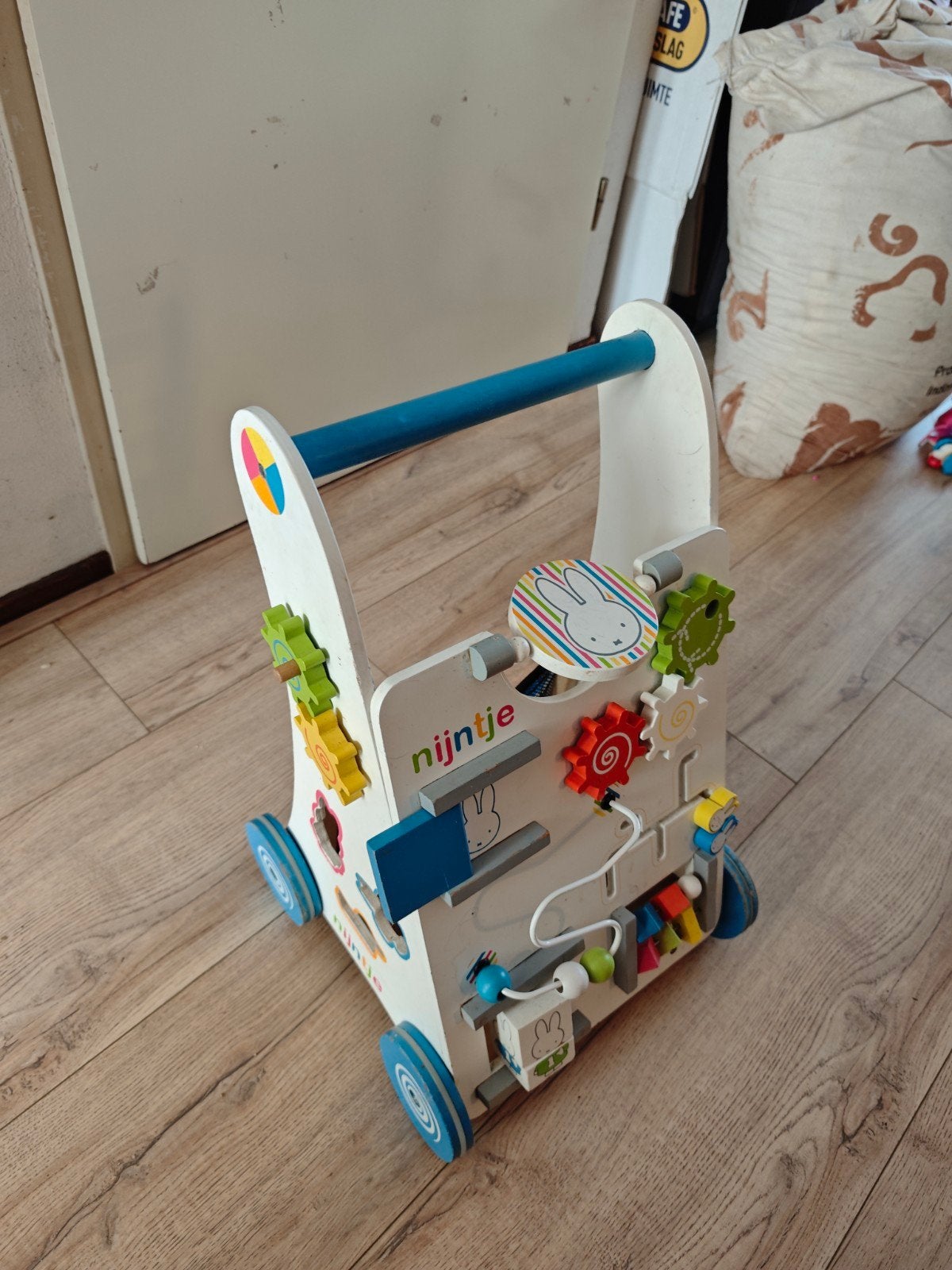 Houten loop kar nijntje, Ophalen, Gebruikt, Loopvoertuig