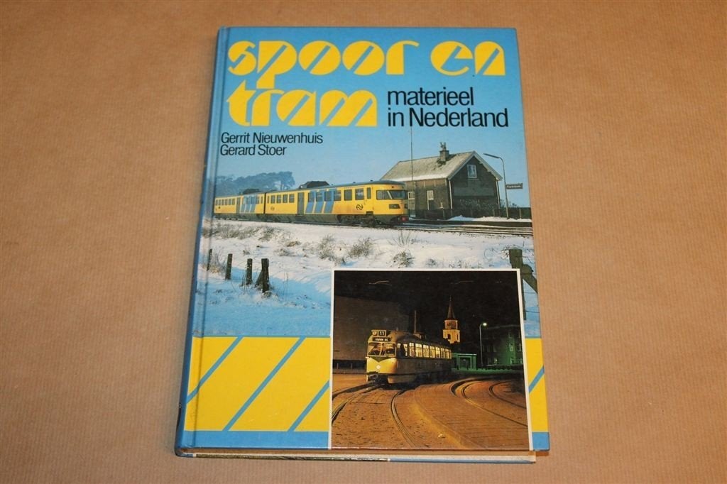 Spoor en Tram Materieel in Nederland — Treinen en Trams NS, Ophalen of Verzenden, Gelezen, Tractor en Landbouw