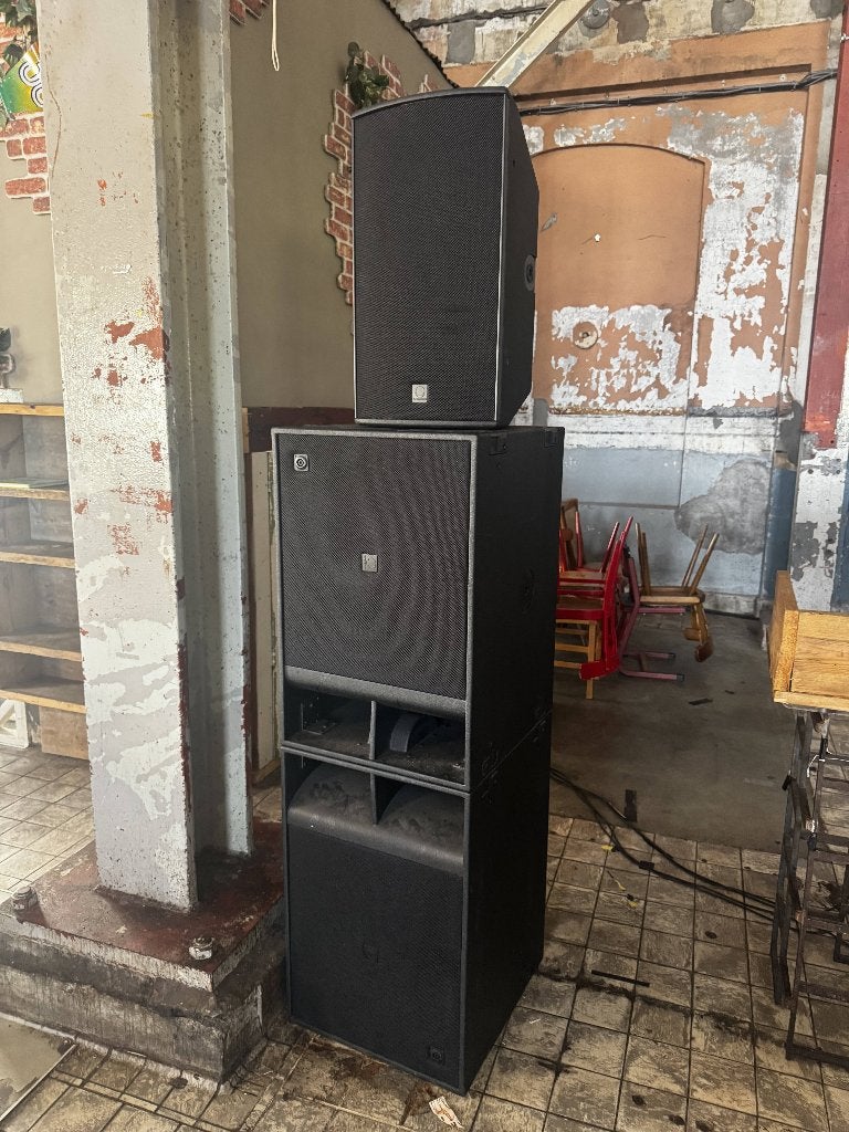 Turbosound PA met versterkers