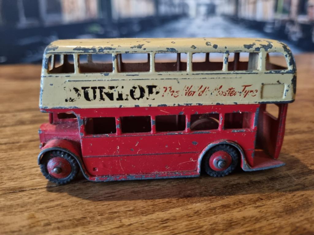 Vintage Dinky Toys Dunlop Dubbeldekker Bus - Made in England, Ophalen of Verzenden, Gebruikt