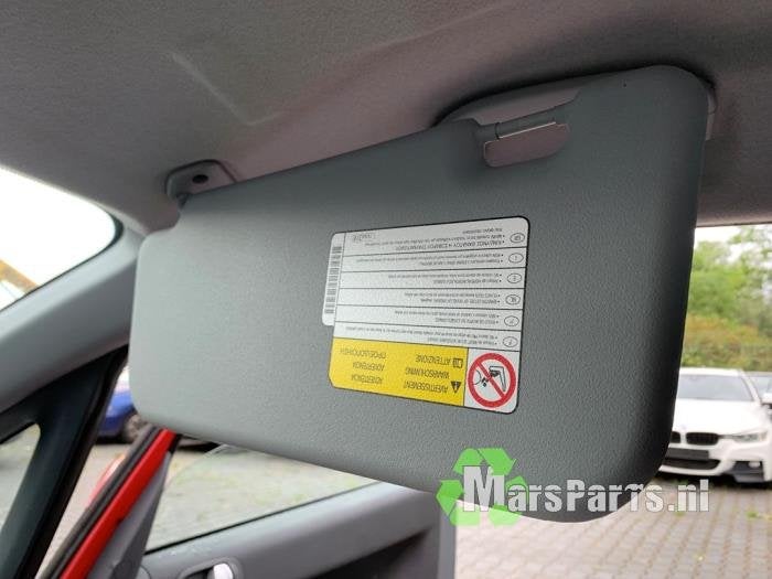 Zonneklep van een Mitsubishi Colt, Gebruikt, -, -, Ophalen of Verzenden