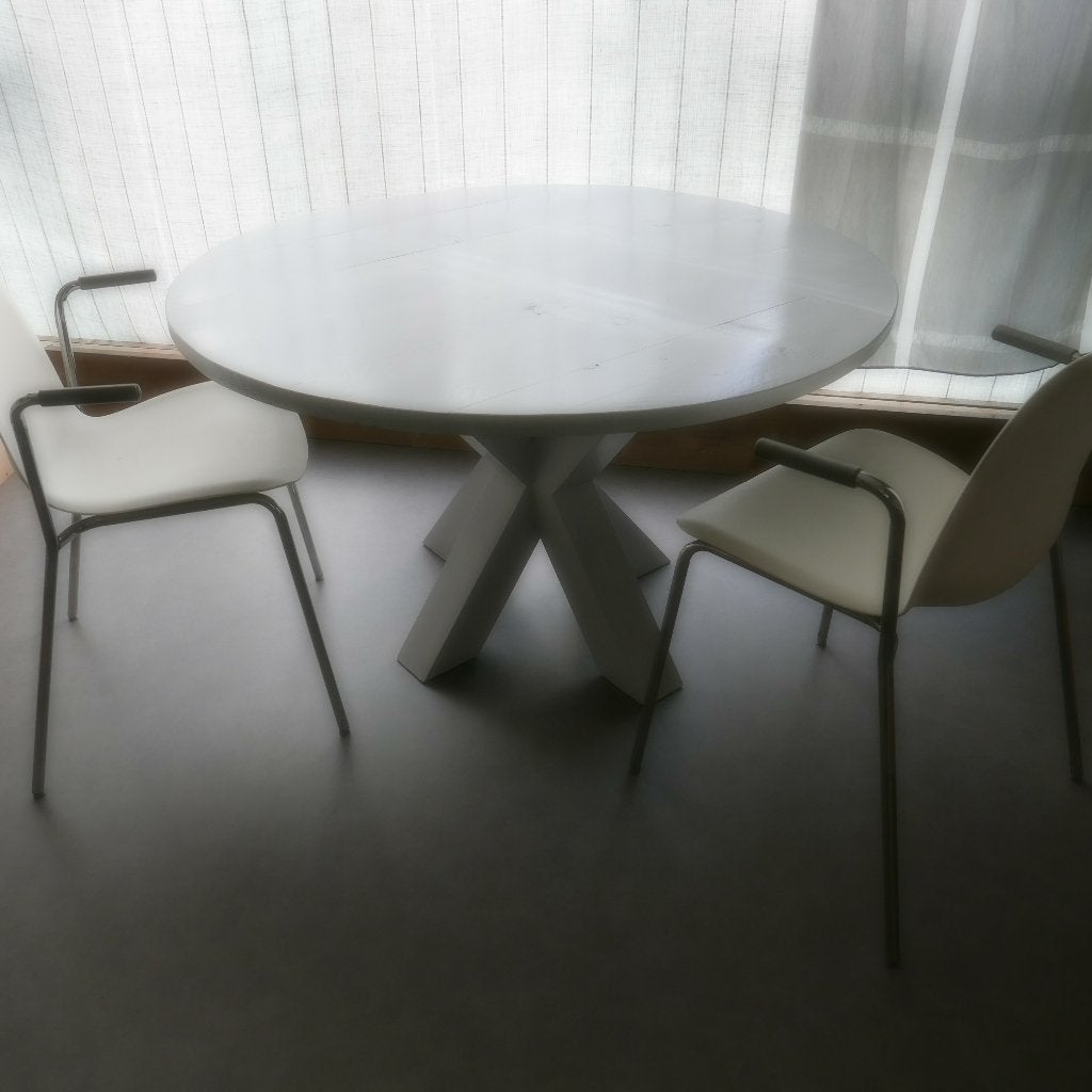 Ronde tafel diameter 115cm Steigerhout lichtgrijs, Ophalen, Rond, Zo goed als nieuw, 100 tot 150 cm