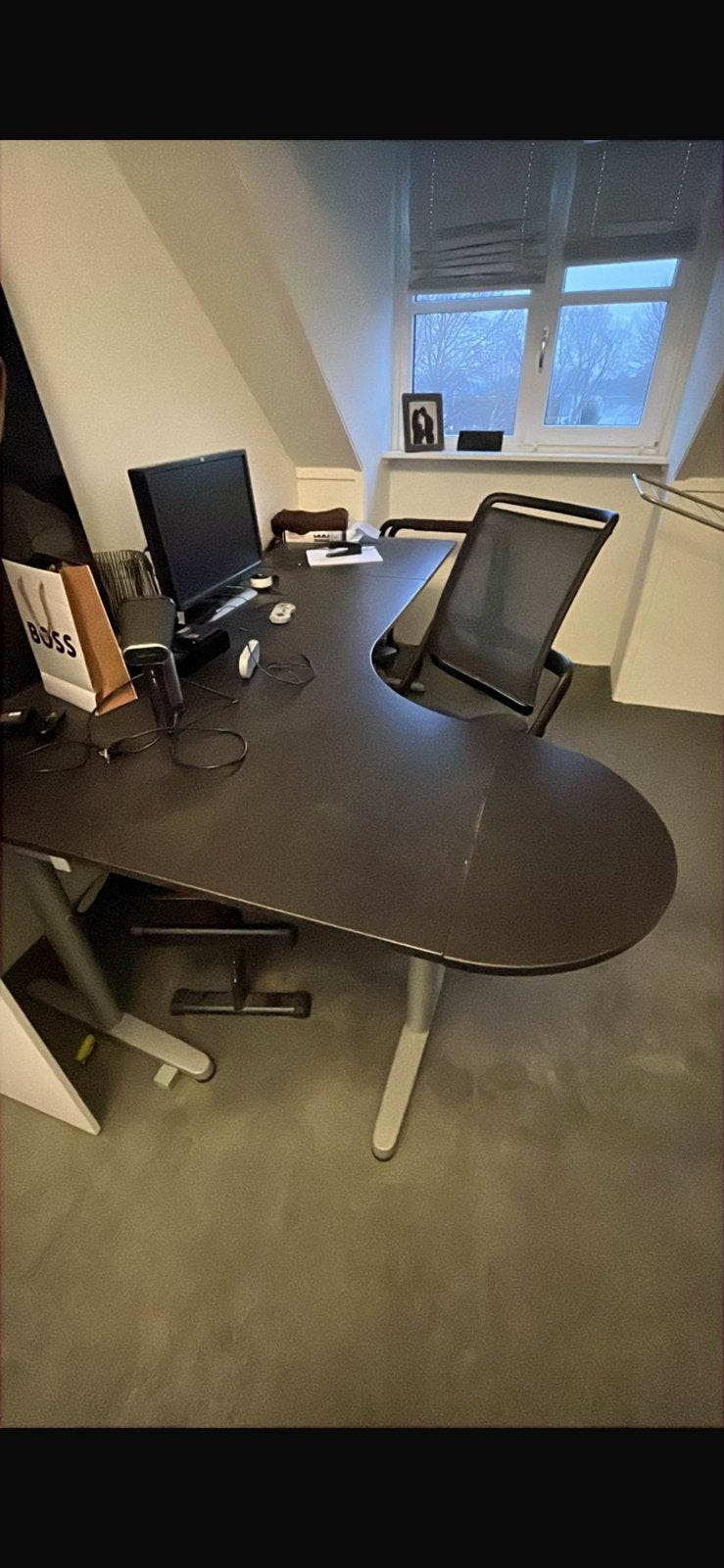Notenkleurig hoekbureau 220x150cm, Huis en Inrichting, Bureaus, Ophalen, Gebruikt, Hout, Hoekbureau