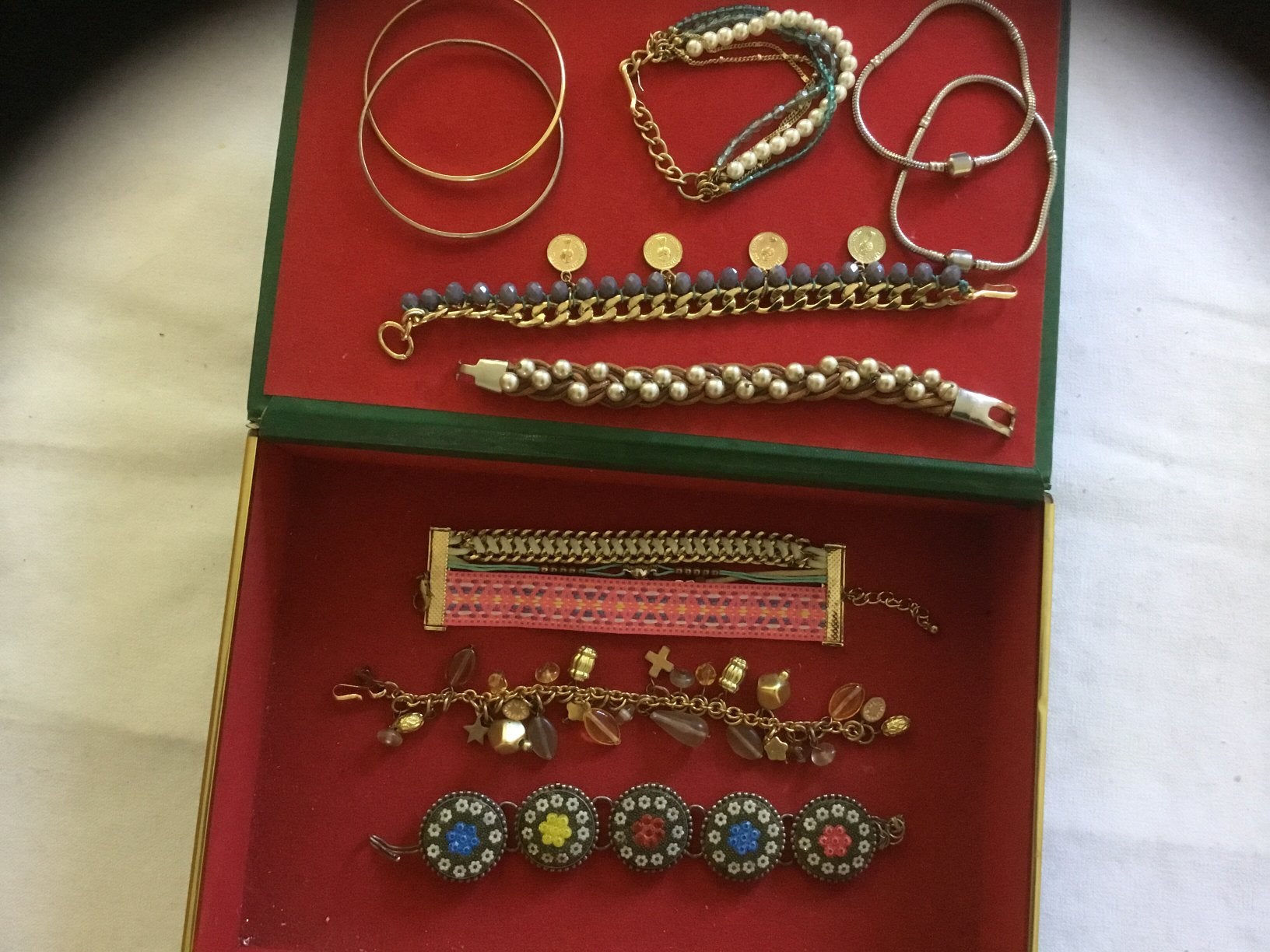 Armbanden €7.50. Kan ook per stuk, Ophalen of Verzenden, Zo goed als nieuw