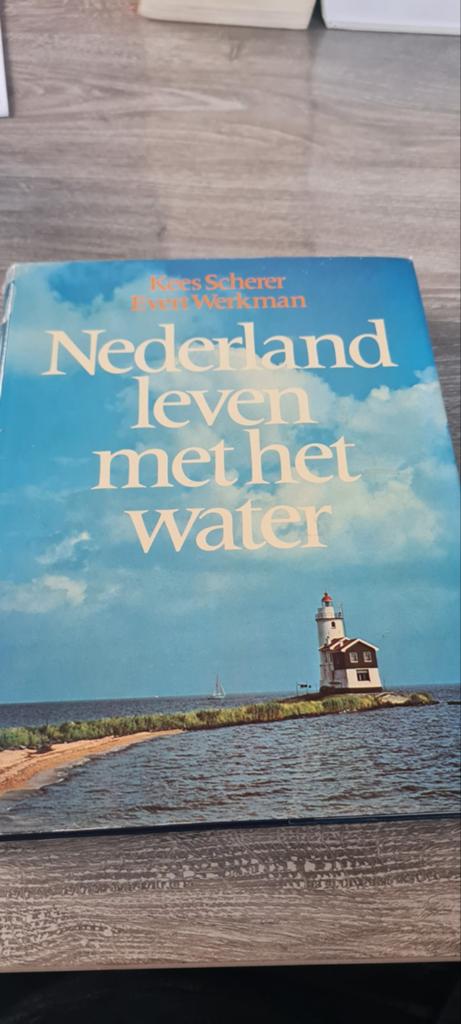 Nederland leven met het water - Kees Scherer, Evert Werkman, Boeken, Ophalen of Verzenden, 20e eeuw of later, Gelezen, Kees Scherer, Evert Werkman