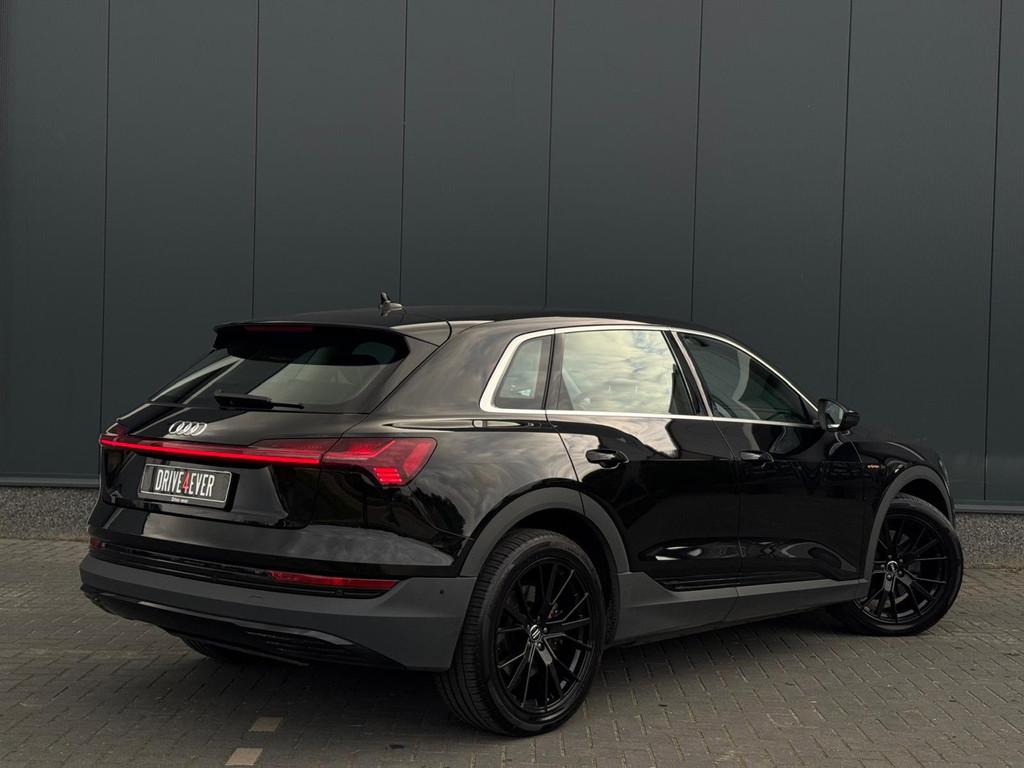 Audi E-tron 50 quattro | Sportvelgen | Cruise | NAVI, Auto's, Automaat, Stof, Gebruikt, Zwart