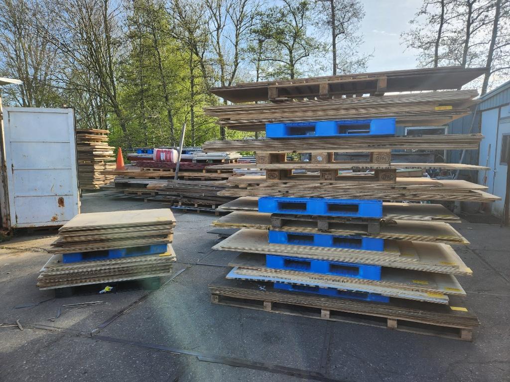 142 - Underlayment, 18 mm, verschillende afmetingen, Ophalen, Gebruikt, Overige materialen, Minder dan 20 mm