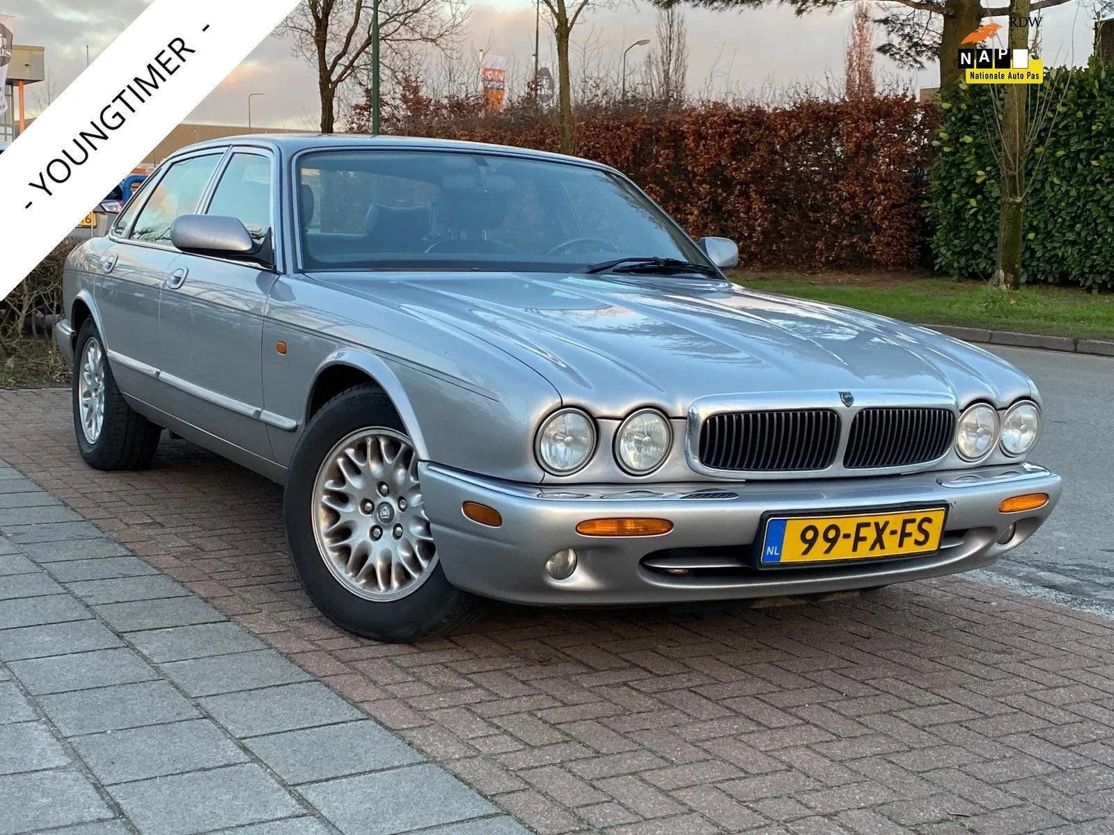 Jaguar XJ 3.2 V8 Executive -Youngtimer- KLASSE AUTO * APK 4-, Auto's, Gebruikt, Lederen bekleding, Bedrijf, Sedan