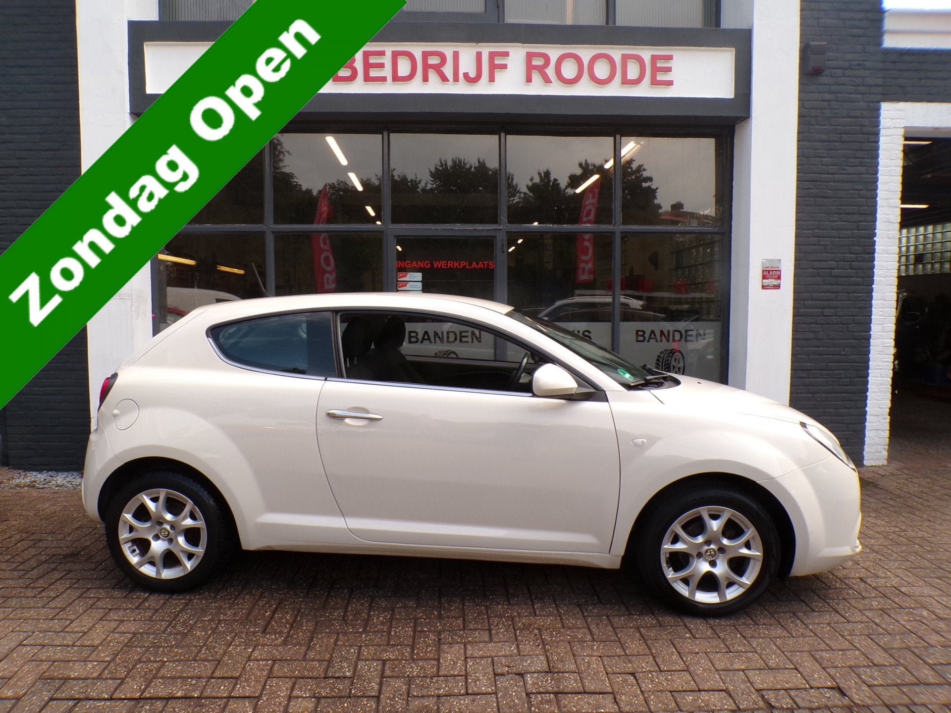 Alfa Romeo MiTo 1.4 Progression NW APK,TOP ONDERHOUDEN! ""ZO, Auto's, Voorwielaandrijving, Euro 5, Stof, Gebruikt