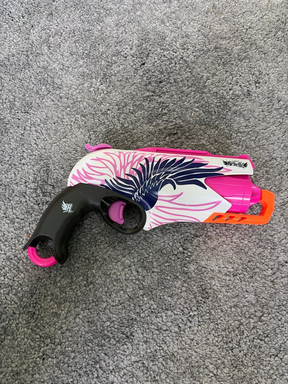 Nerf Rebelle Blaster - Roze en Wit Speelgoedgeweer, Ophalen of Verzenden, Gebruikt, Jongen of Meisje