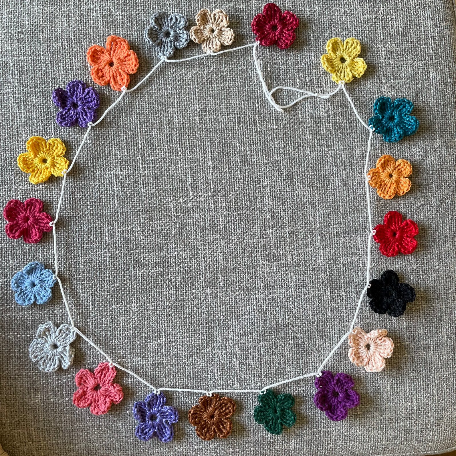 Bloemen slinger handgemaakt, 3 cm, Verzenden, Wandhanger, Meerkleurig