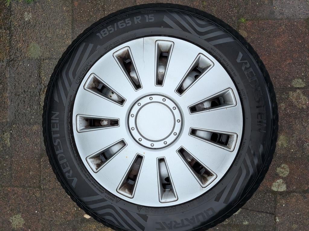 Vredestein All Season banden met velgen - Renault Clio, Auto-onderdelen, Banden en Velgen, Ophalen, Gebruikt, 15 inch, Banden en Velgen