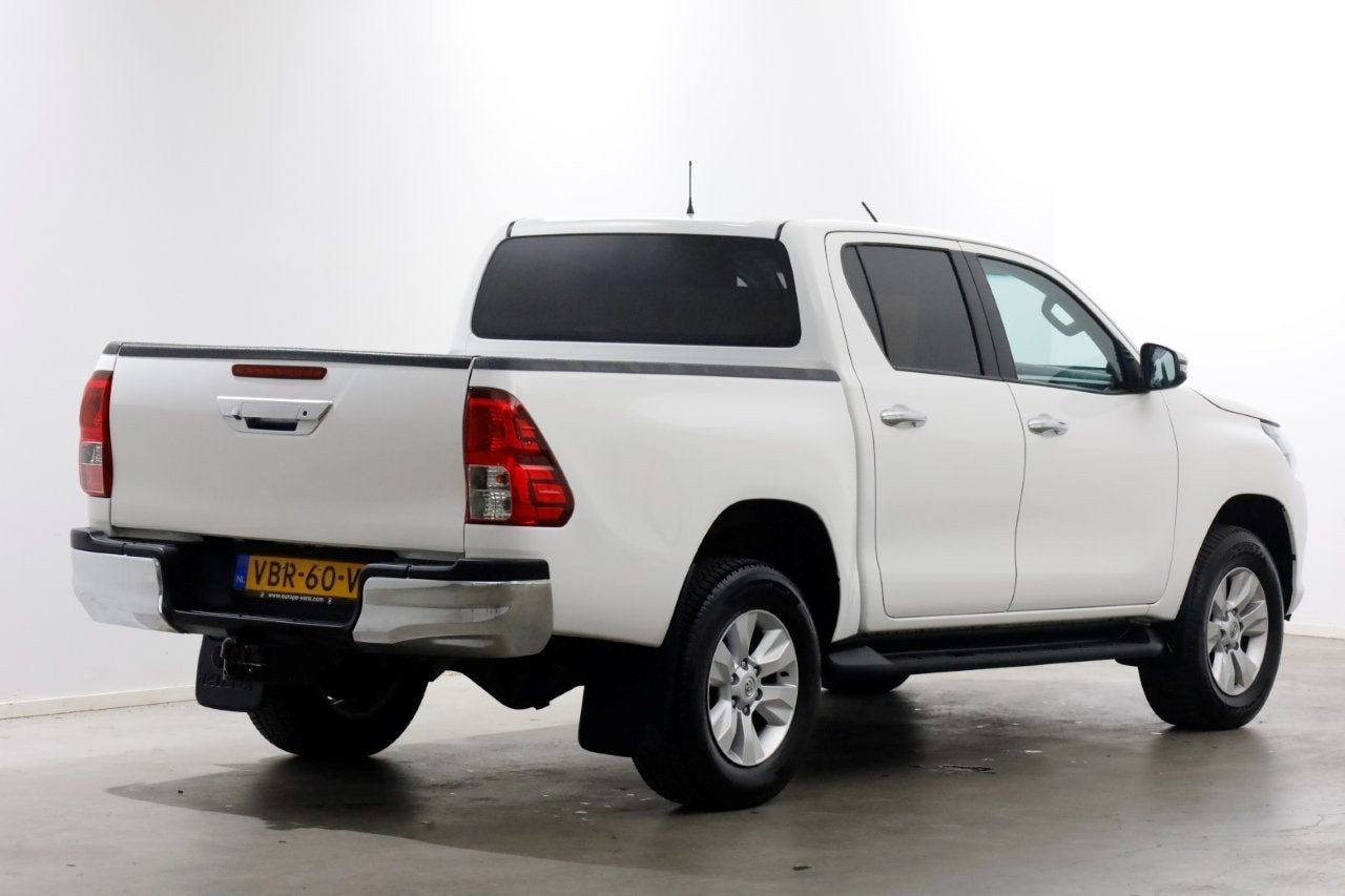 Toyota Hilux 2.4 D-4D-F 150pk E6 4WD 4x4 Double Cab Automaat, Automaat, Gebruikt, Euro 6, 4 cilinders