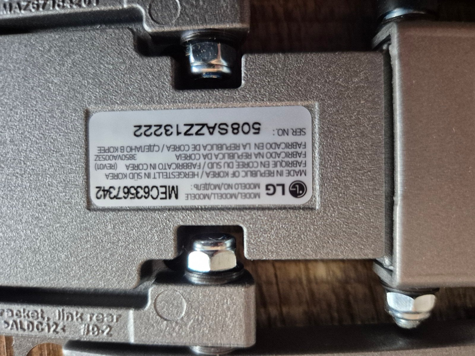 Originele LG muurbeugel, Computers en Software, Netwerk switches, Zo goed als nieuw, Ophalen