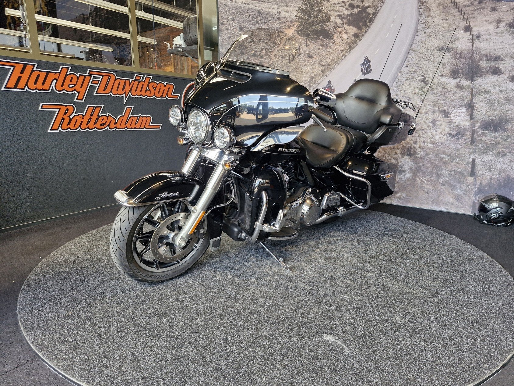 Harley-Davidson FLHTK Electra Glide Ultra LTD (bj 2014), Laan van Vredenoord 33
2289 DA  RIJSWIJK, NL, Bedrijf, Toermotor, Sales@harleydavidsonrotterdam.nl