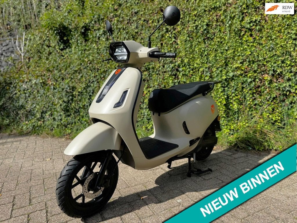 Yadea Owin 25-45km Electrische Scooter NIEUW STIJLVOL BETAAL, Y
y  y, NL, Elektrisch, Y, Yadea