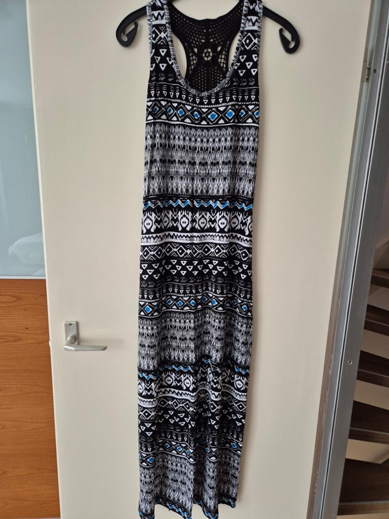 Mooie lange jurk, mt M, Maat 38/40 (M), Zwart, Ophalen of Verzenden, Onder de knie