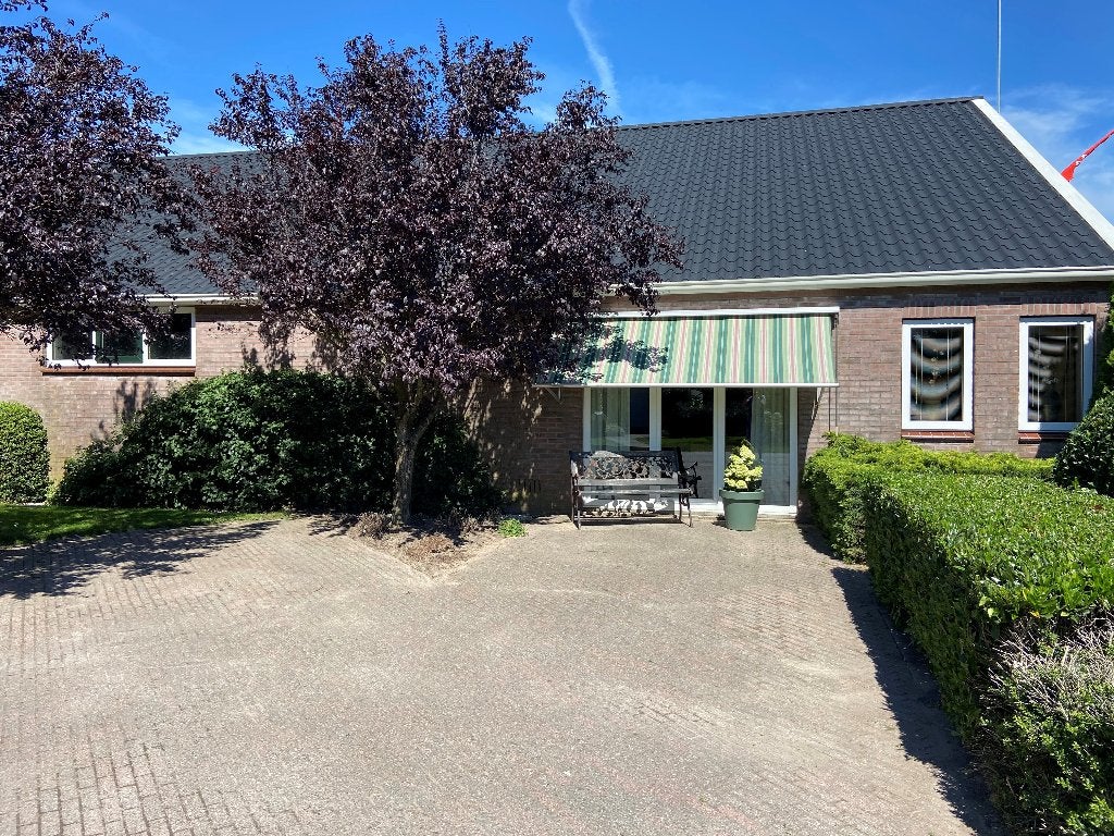 Vakantiewoning 'Veldzicht', bel voor beschikbaarheid zomer!, 5 personen, 2 slaapkamers, Overige typen, Landelijk
